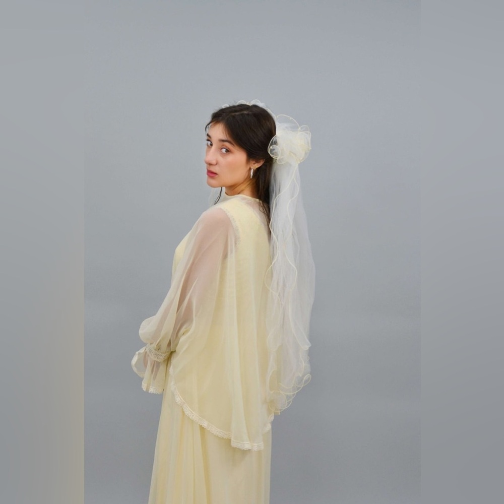 Esmeralda Veil, Vintage 1980's Deadstock - Not Worn